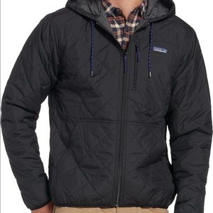 Patagonia men’s diamond quilted bomber hoodie XXS